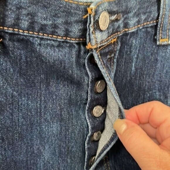 Levis 501 Button-Fly Medium Wash Straight-Leg Denim Jeans Mens Size W40 L30 - Picture 8 of 10